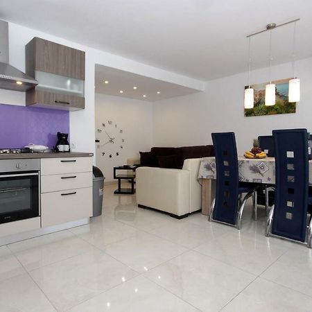 Apartment Alet Pula Exterior photo